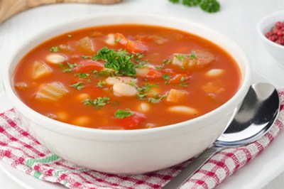Slow-Cooker-Hearty-Vegetable-and-Bean-Soup-1